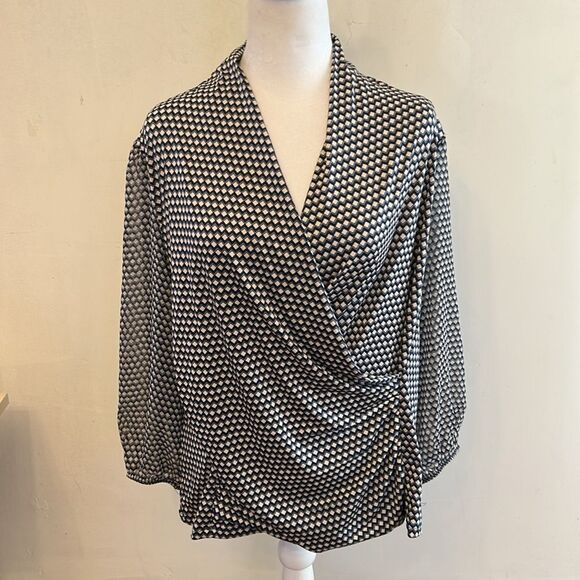 Chenault navy cream patterned long sheer sleeve blouse Size 2X New - Picture 2 of 11